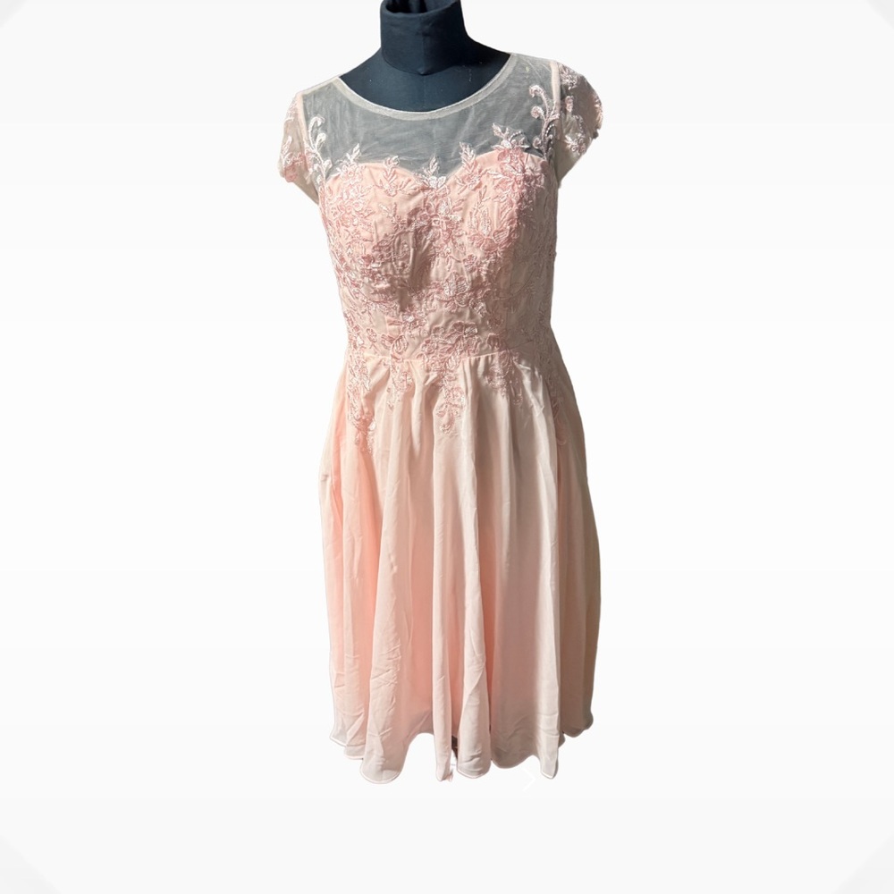 Elegant Pink Lace Dress